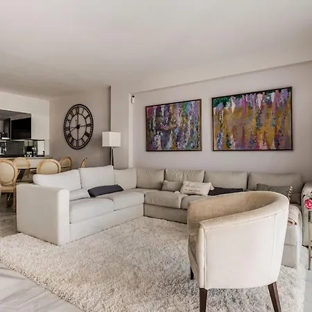 - Apartment Benalmádena